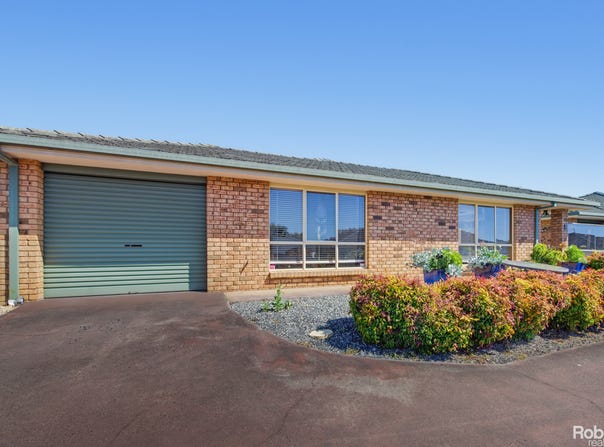 8/100a Nicholls Street, Devonport, Tas 7310