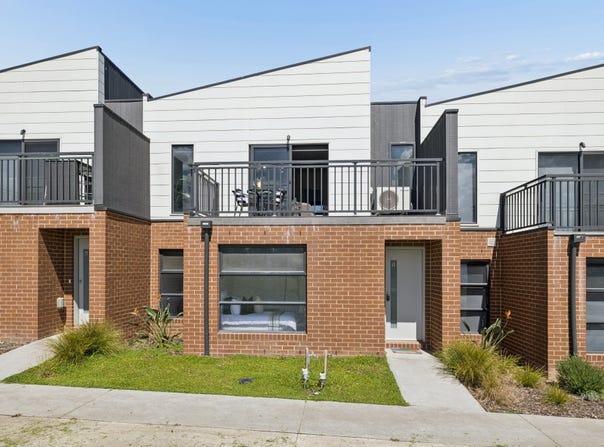 5 Monterey Loop, Clyde, Vic 3978