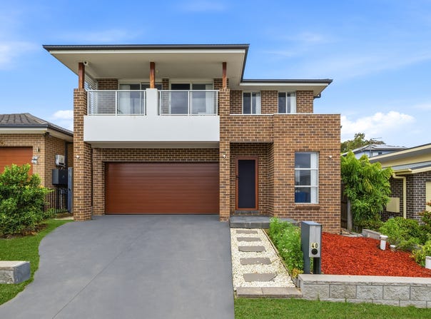 40 Feathertop Avenue, Minto, NSW 2566