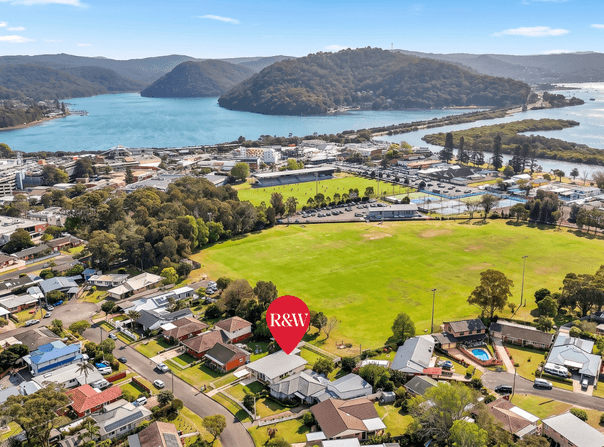26 Robin Crescent, Woy Woy, NSW 2256