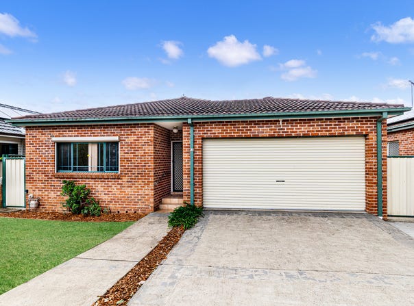 18 Barangaroo Road, Toongabbie, NSW 2146