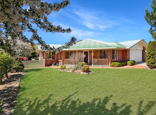 45 George Street, Tenterfield, NSW 2372