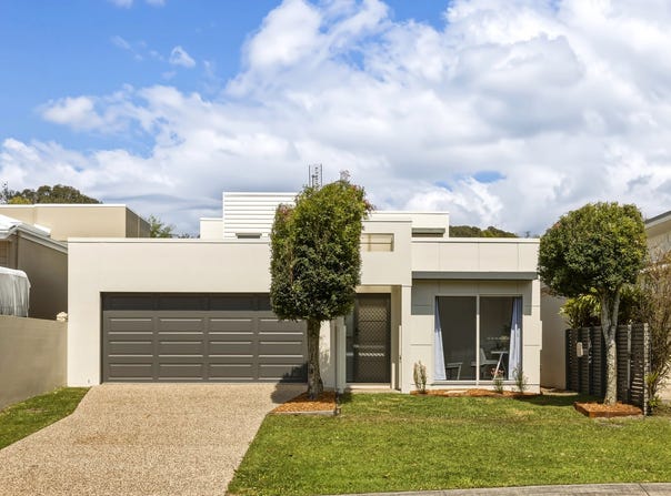 13 Tarawa Street, Kawana Island, Qld 4575