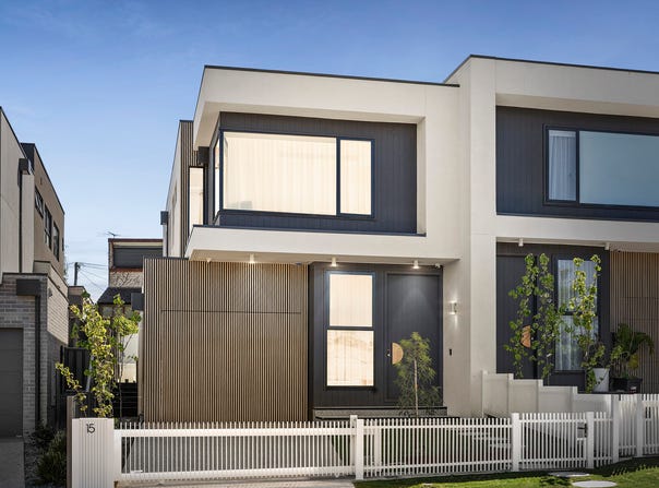 15 Vickers Avenue, Strathmore Heights, Vic 3041