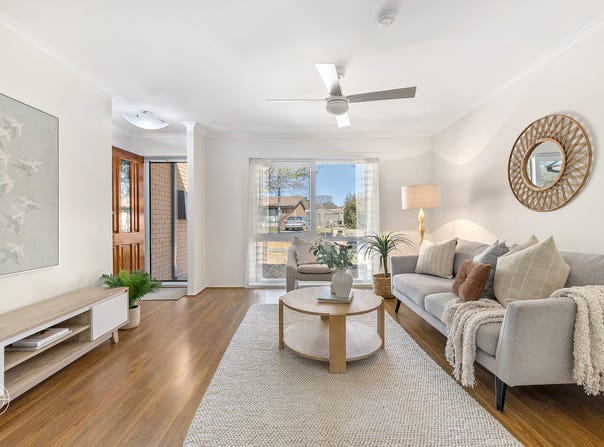25 Keverstone Circuit, Isabella Plains, ACT 2905