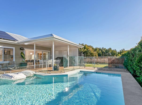 10 Echo Place, One Mile, NSW 2316