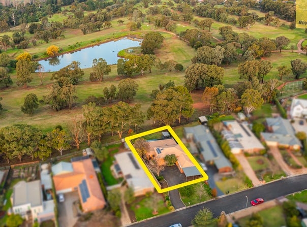 26 St Andrews Way, Darley, Vic 3340