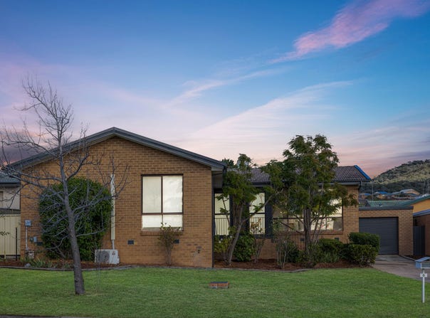 6 Thornton Road, Queanbeyan, NSW 2620
