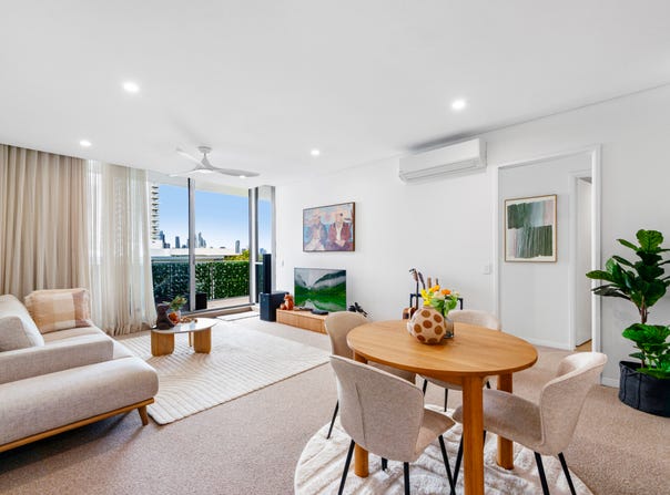 721/6 Aqua Street, Southport, Qld 4215