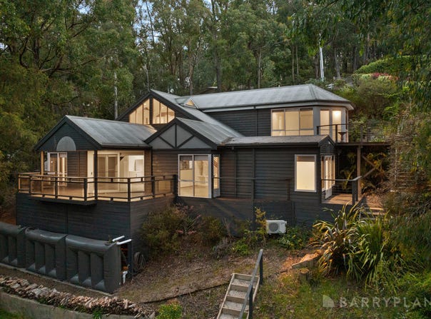 32 Seaview Road, Cockatoo, Vic 3781
