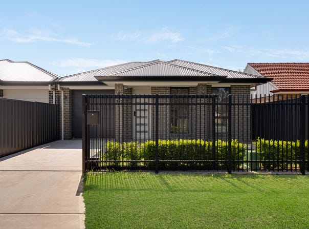 17B Blueberry Road, Parafield Gardens, SA 5107