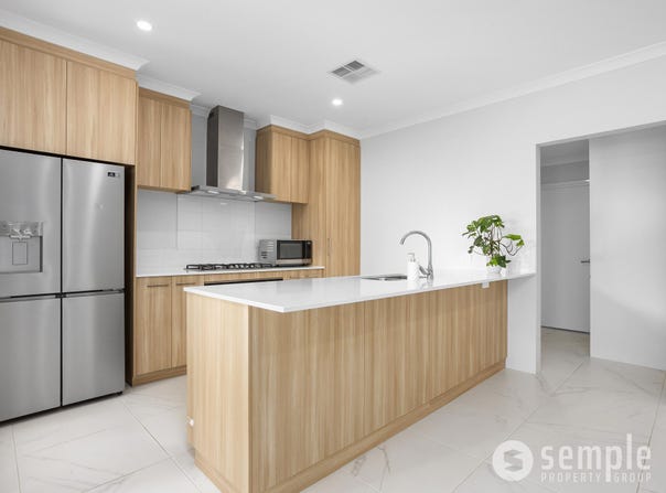 6 Raglan Entrance, Hilbert, WA 6112