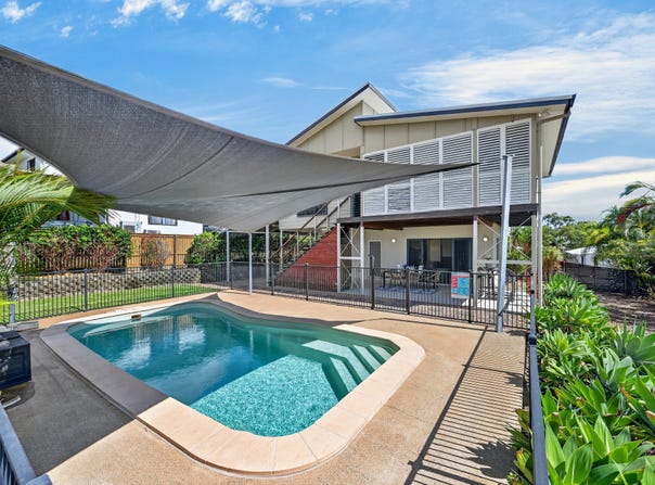 35 Goicoechea Drive, Bushland Beach, Qld 4818