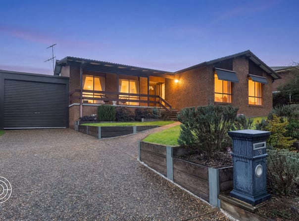 13 Keys Crescent, Wanniassa, ACT 2903