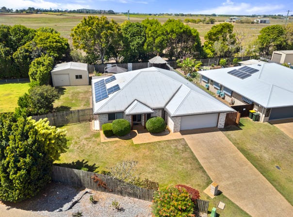 17 Gill Place, Kalkie, Qld 4670