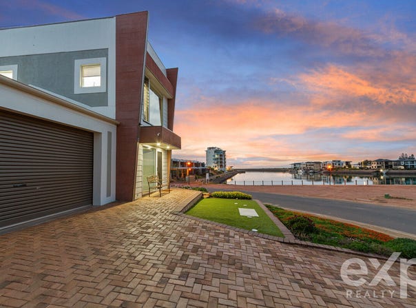 2 Inverness Way, Wallaroo, SA 5556