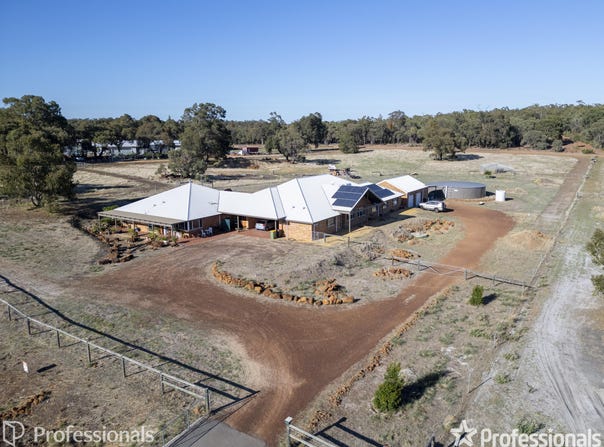 124 Ellendale Drive, Lower Chittering, WA 6084