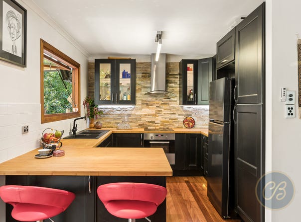 130 Plucks Road, Arana Hills, Qld 4054