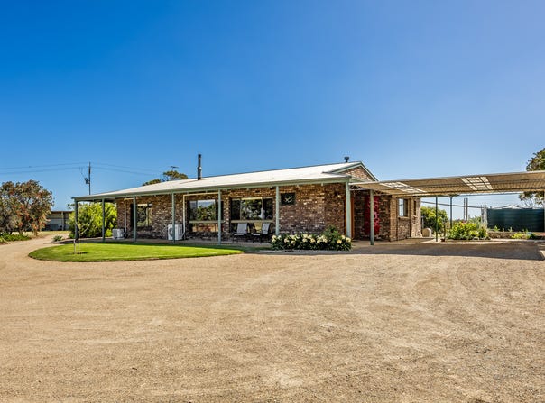 99 Pearce Road, Clayton Bay, SA 5256