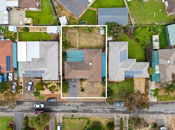 8 Hillier Court, Andrews Farm, SA 5114