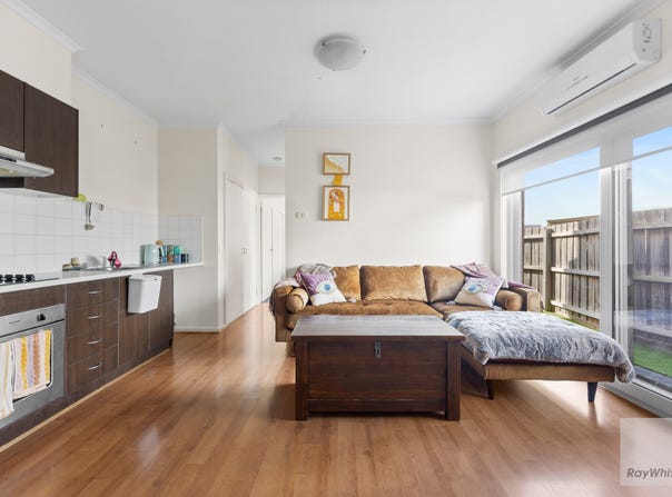 2/827-829 Plenty Road, Reservoir, Vic 3073