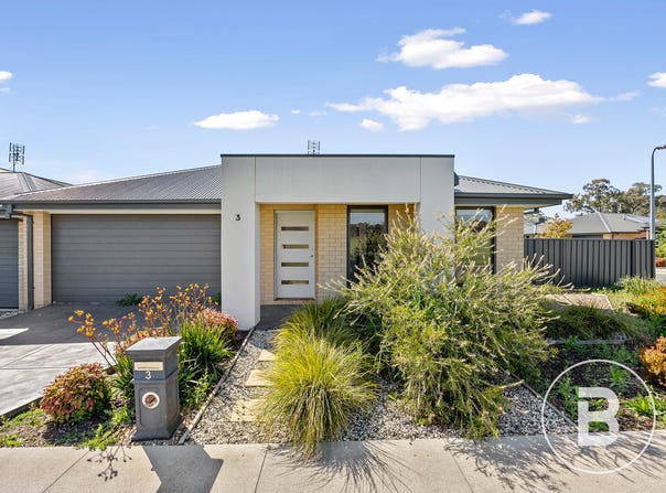 3 Strathloddon Drive, Strathfieldsaye, Vic 3551