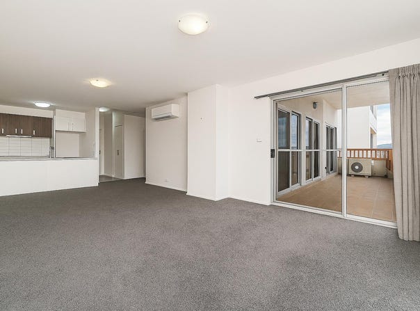68/2 Peter Cullen Way, Wright, ACT 2611