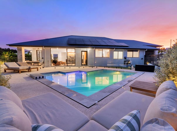 6 Petrel Crescent, Worongary, Qld 4213
