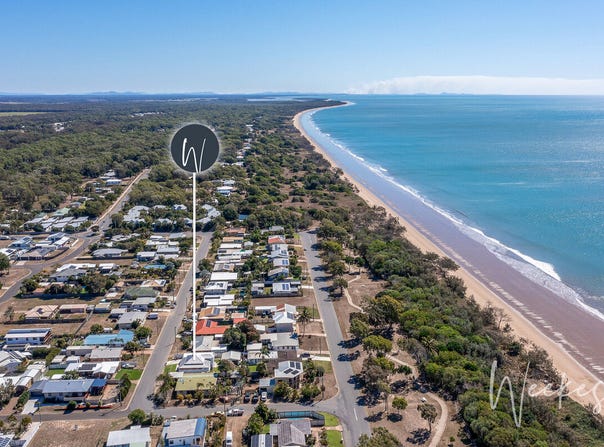 6 Palm Court, Moore Park Beach, Qld 4670