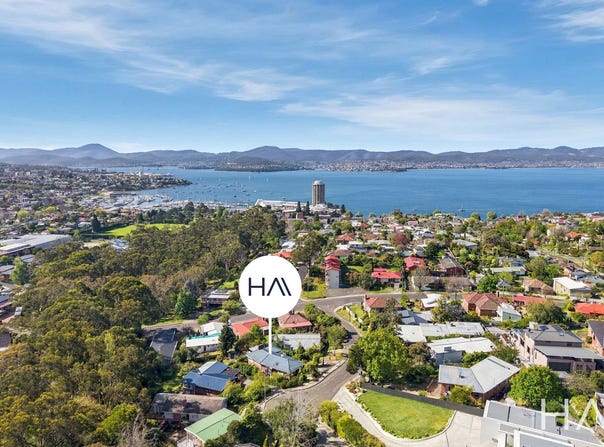 11 Woolton Place, Sandy Bay, Tas 7005