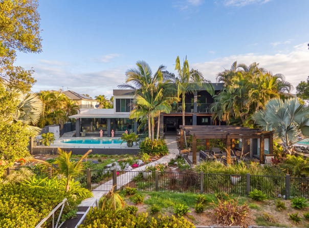 23 Champagne Boulevard, Helensvale, Qld 4212