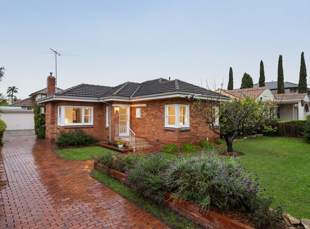 60 Wallace Avenue, Murrumbeena, Vic 3163