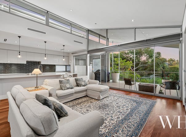 32 Mewstone Crescent, North Coogee, WA 6163