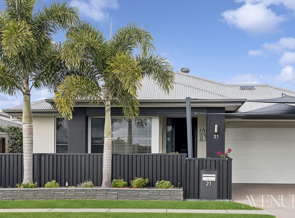 21 Butterleaf Crescent, Pimpama, Qld 4209