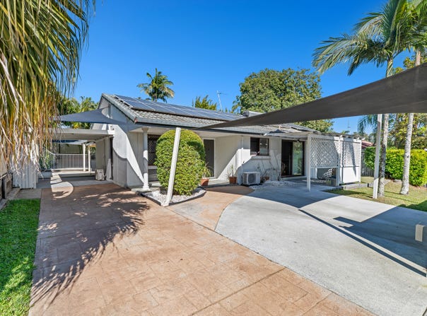 20 Lowanna Drive, Ashmore, Qld 4214