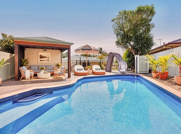 11 Lapworth Place, Manly West, Qld 4179