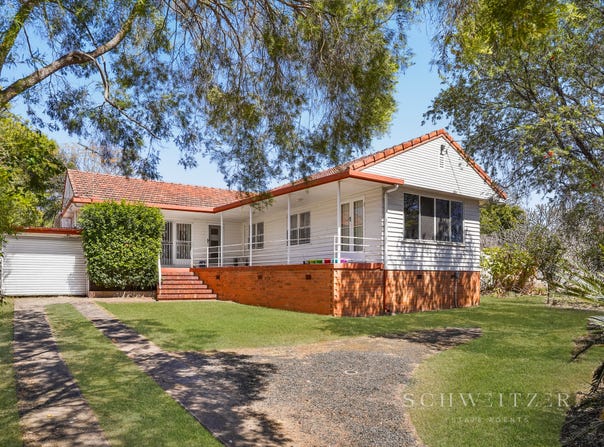 13 Brisbane Road, Newtown, Qld 4305