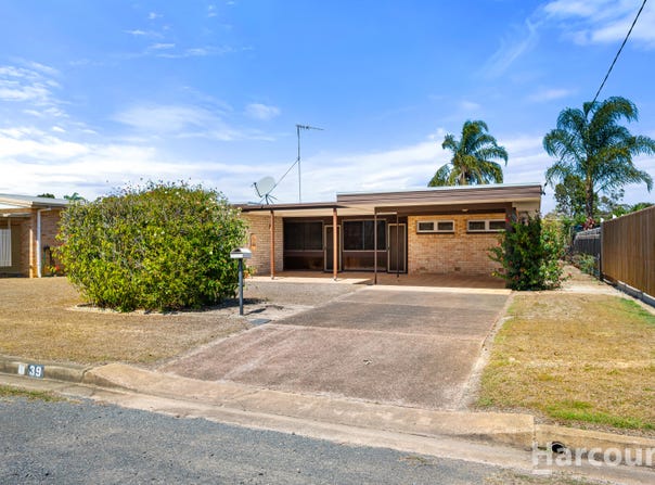 39 Montgomery Street, Svensson Heights, Qld 4670