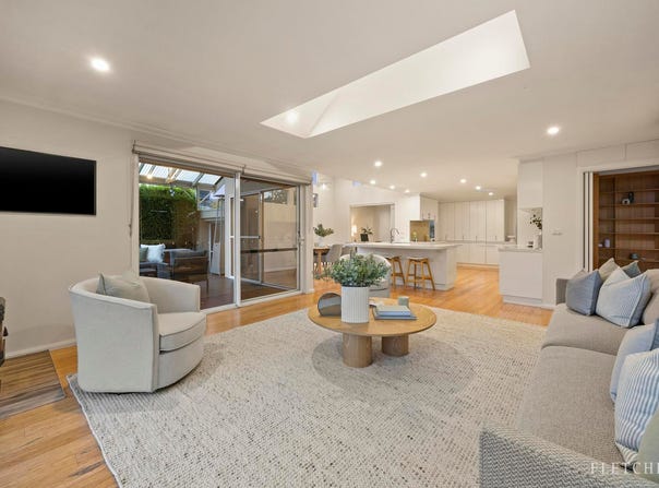 9 Park Hill Drive, Ringwood North, Vic 3134