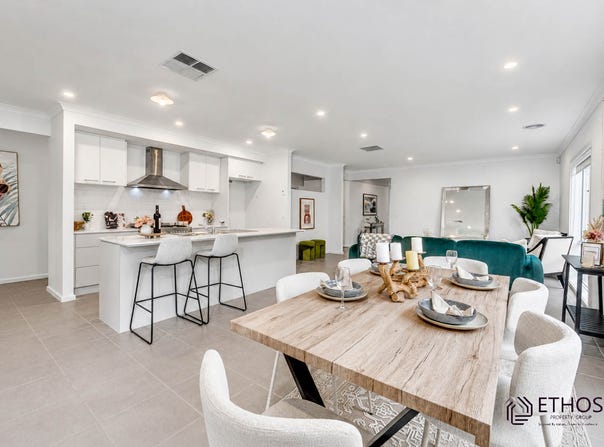 11 Ambient Crescent, Beveridge, Vic 3753
