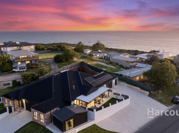 17 Graham Road, Quinns Rocks, WA 6030
