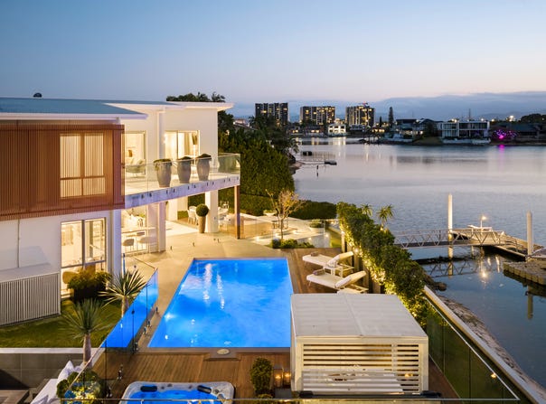 32 Bombala Street, Broadbeach Waters, Qld 4218