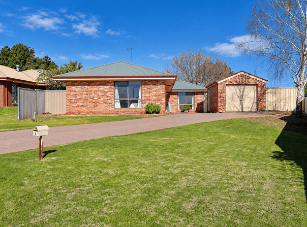 4 Cupper Grove, Merbein, Vic 3505