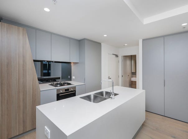 605/2 Hallenstein Street, Footscray, Vic 3011