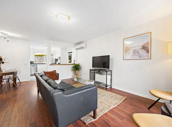 1/99-101 Nepean Highway, Seaford, Vic 3198