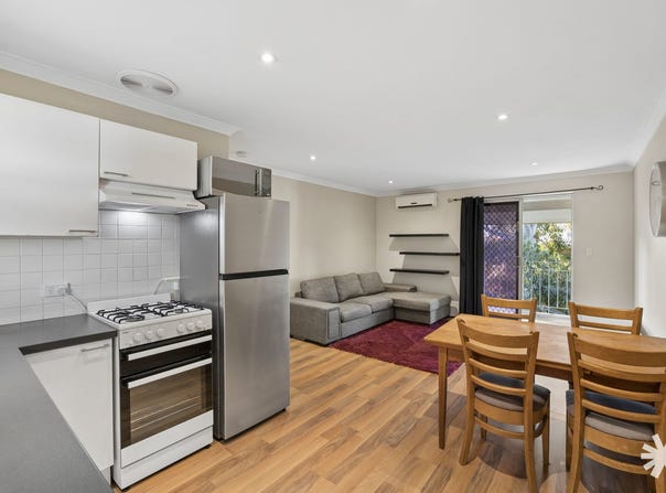 15/55 Deanmore Road, Scarborough, WA 6019