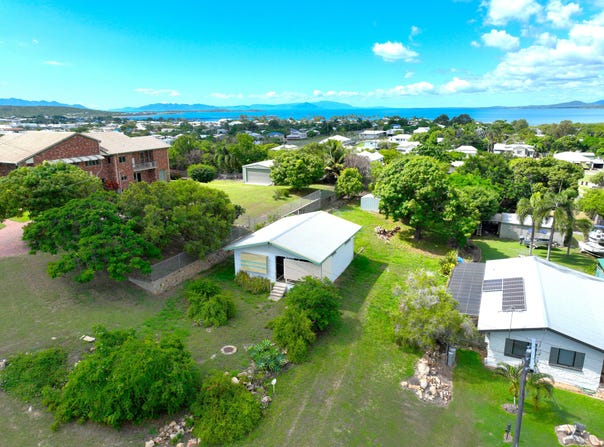 77 Poole Street, Bowen, Qld 4805