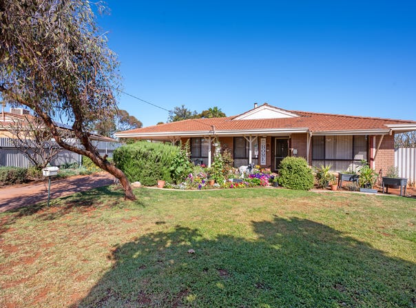 6 Kyle Place, Hannans, WA 6430