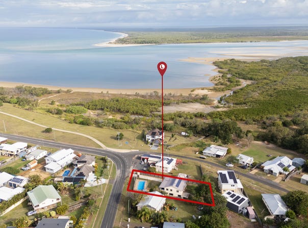 3 Saunders Street, Elliott Heads, Qld 4670