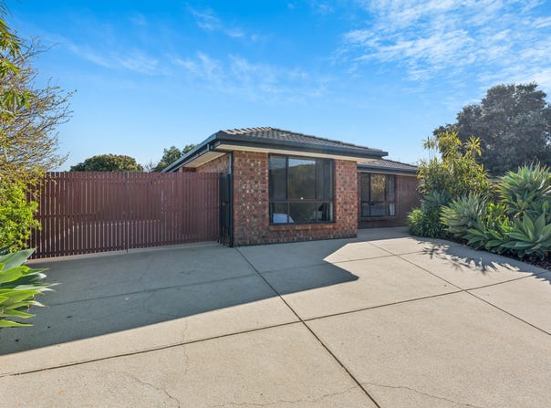 2 Vaughan Close, Woodcroft, SA 5162
